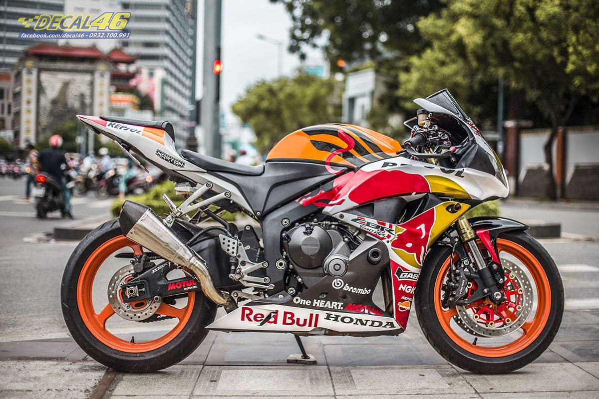 https://decal46.com/Tem xe PKL - CBR600 - thiết kế Redbull Repsol